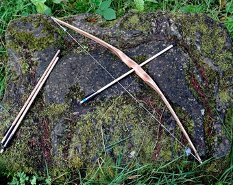 Small Wooden bow + 3 arrows | FREE personalization and UK delivery | Handmade small flatbow with arrows. | Fantasy, Medieval, Viking ᚢᛉᚠ