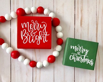 Christmas Tiered Tray Signs