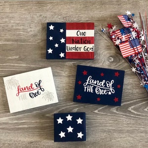 Patriotic Tiered Tray Decor