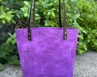 The Forest Leather Tote Bag in Amethyst