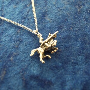 Knight Charging with Lance Vintage Charm Pendant Necklace in Sterling Silver image 3