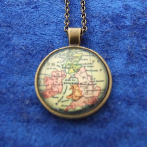 Map of Britain Charm Pendant in Bronze, Britsh Charm Pendant