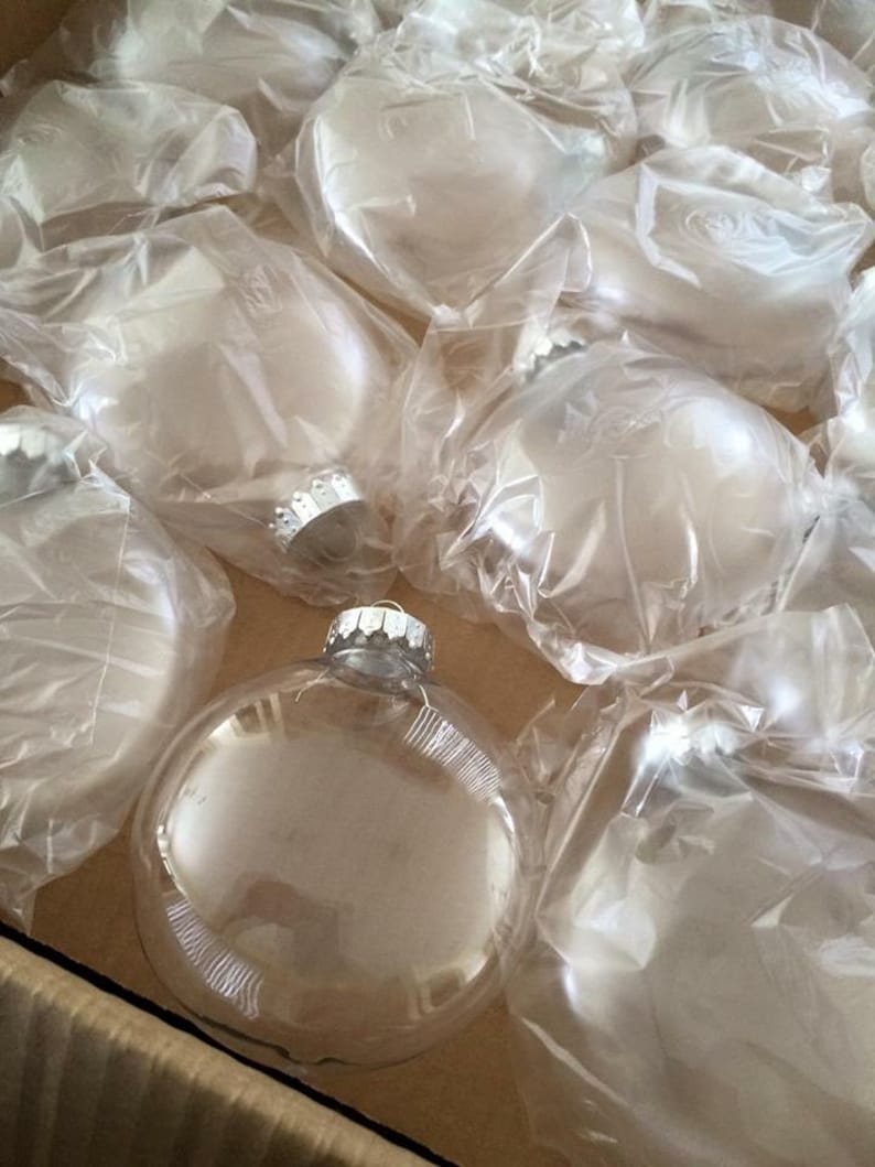 FREE Shipping Pack of 100-100mm Clear Plastic Disc shaped Ornaments