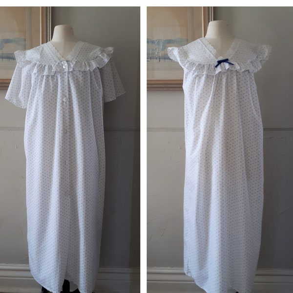 Vintage 70's Petit Floral Nightgown and Robe Set - 1970's White Ruffled Robe n Nightgown - Spring/Summer 2pc Set