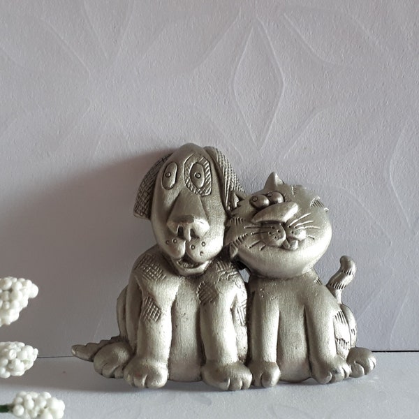 JJ Jonette Cat n Dog Brooch - 1980's Pewter Tone Brooch - Cat Brooch - Dog Brooch