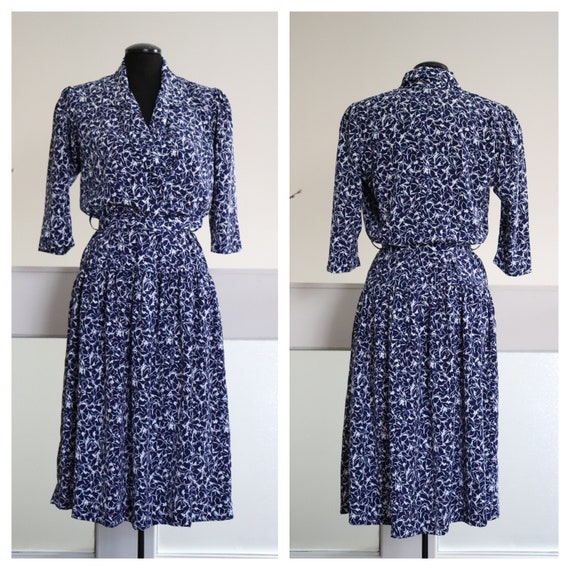 Vintage Eaton's Navy Blue n White Floral Dress. Lo