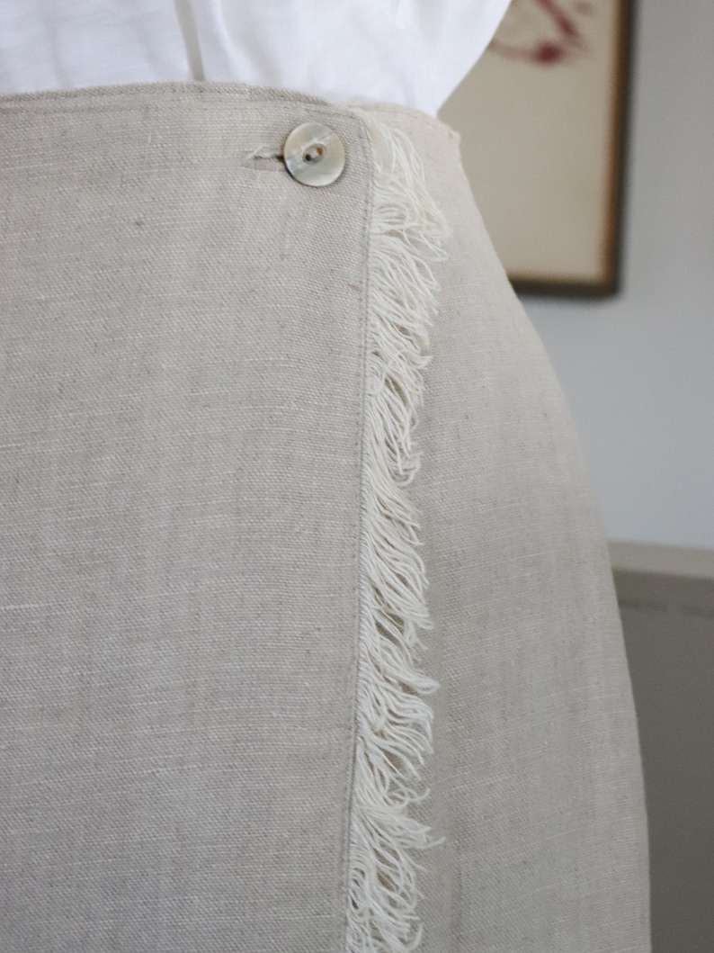 1980/'s Light Beige Linen Wrap Skirt by Daniel Hechter Canada Vintage 80/'s Midi Length Fully Lined Wrap Skirt with Fringe.