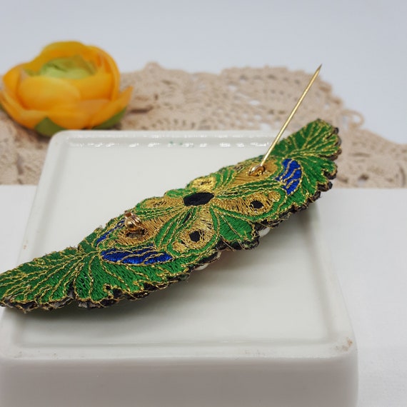 1950's Handcrafted Green n Gold Brooch -  Embroid… - image 5