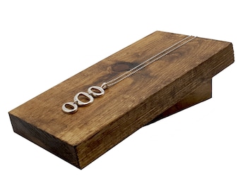 Présentoir à bijoux compensé