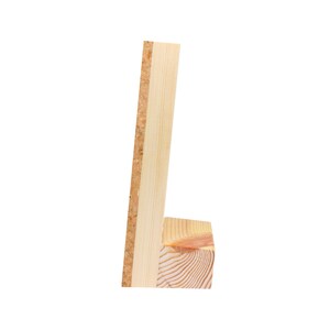 Puede incluir: Un marco de madera con respaldo de corcho. El marco es de madera clara y tiene un acabado natural.