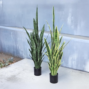 4ft Artificial Sansevieria Snake Plant in Black Pot | Faux Snake Plant | Realistic Fake Tree Silk Plant | Home Office Plant Pot