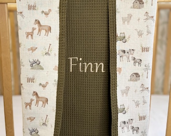 Personalized Embroidered Waffle Blanket – Organic Cotton, Farm Design, Soft Muslin Baby Name Gift