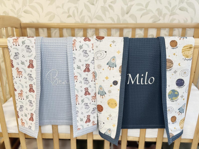 Babydecke mit Waffelmuster Personalisiertes Wickeltuch Bio Swaddle Decke Regenbogen Baby Musselin Decke Personalisierte Babydecke Blumendecke Bild 12