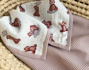 Geborduurde babydeken met naam, gepersonaliseerde babydeken, hydrofiele doek van biologisch katoen, lichtgewicht boszomerdeken