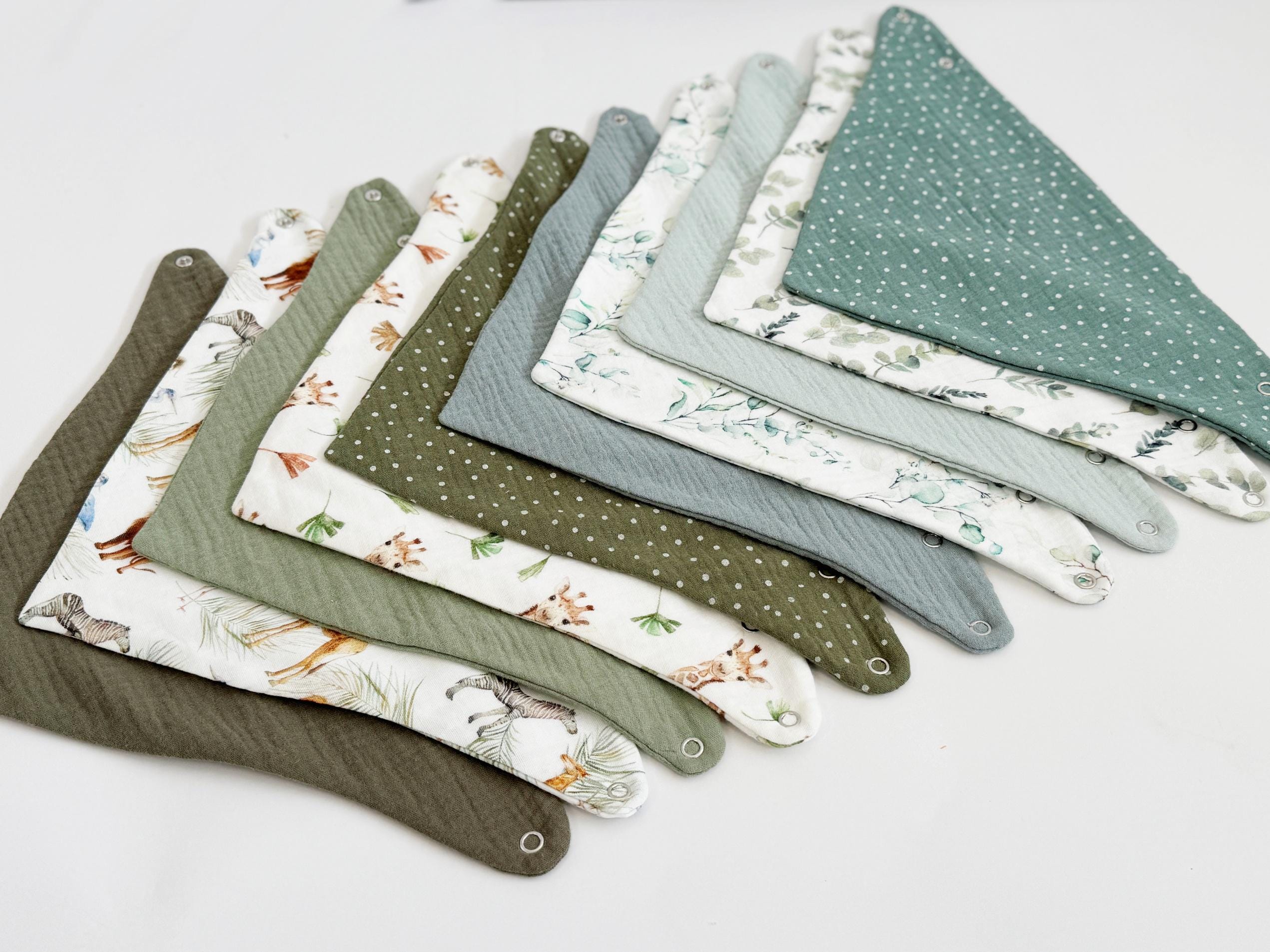 Baby bib waterproof, Muslin bandana bibs, Baby boy burp cloth - 100% organic baby cotton Newborn baby gift Baby boy