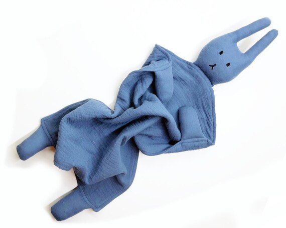 muslin taggie blanket