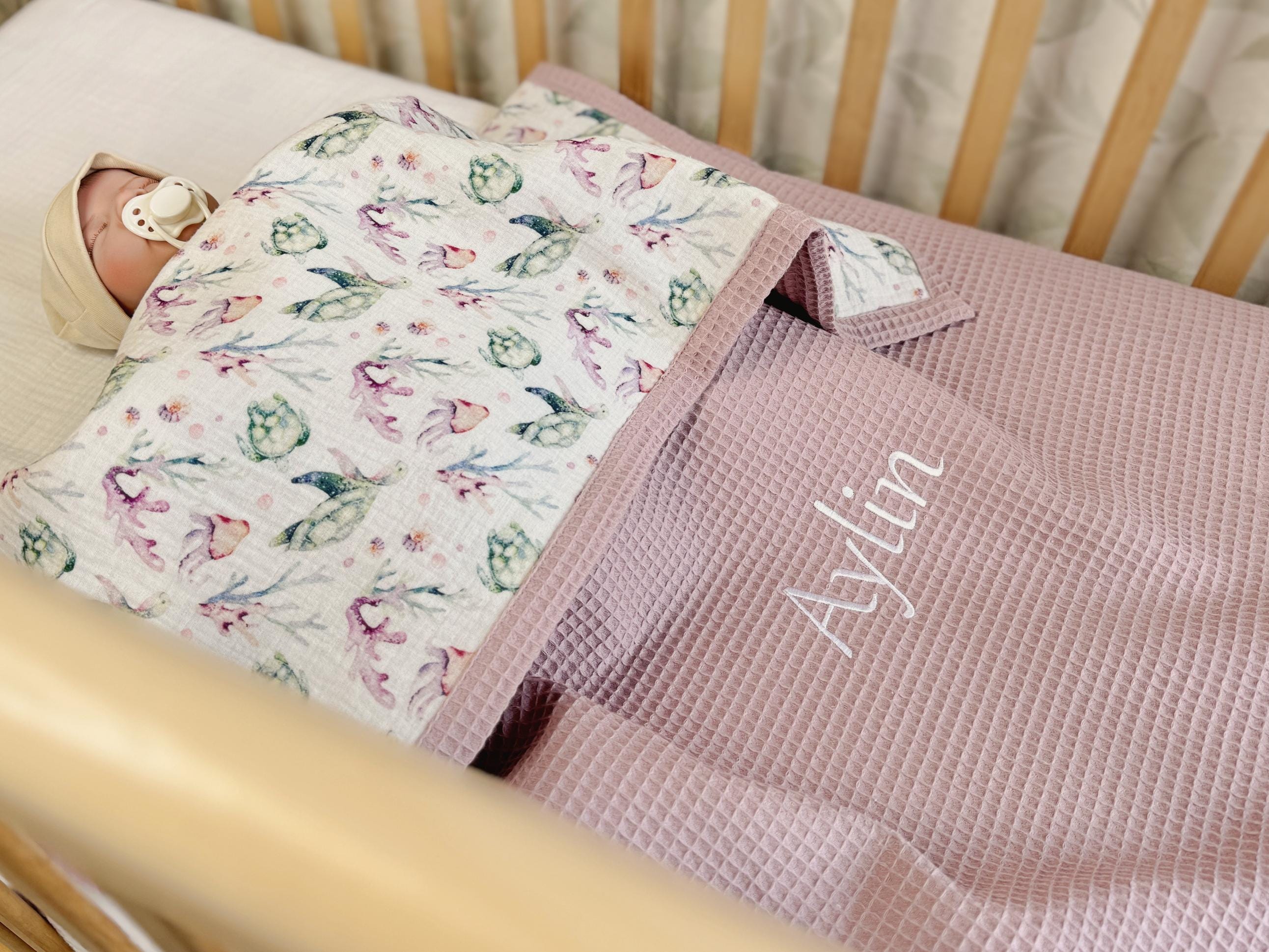 Personalized Waffle Baby Blanket - Organic Muslin Swaddle - Custom Baby Blanket- Christmas Newborn Blanket - Embroidered Name Blanket