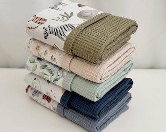 Waffel Babydecke | Personalisierte Bio Baby Wrap | Regenbogen Baby Musselin Swaddle | Kundenspezifische Blumenbaby-Decke | Weich und atmungsaktiv