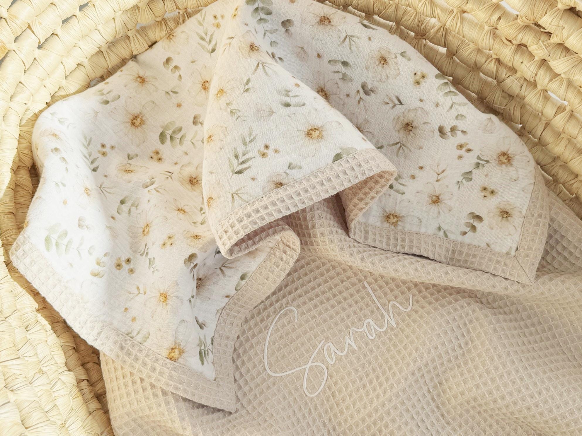 Organic Cotton Baby Blanket – Embroidered Name Blanket – Personalized Baby Gift – Soft & Warm Newborn Blanket – Safari Nursery