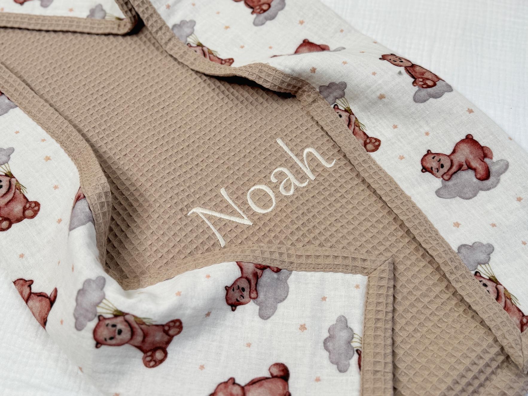 Organic Cotton Baby Blanket – Embroidered Name Blanket – Personalized Baby Gift – Soft & Warm Newborn Blanket – Safari Nursery