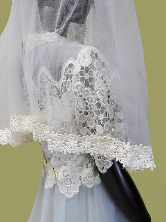 Fiber Street VINTAGE! Rare 1970's Wedding Dress V… - image 8