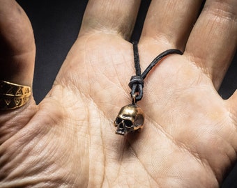 Human skull pendant realistic for men Necklace resin human skull Goth Victorian Jewellery gift