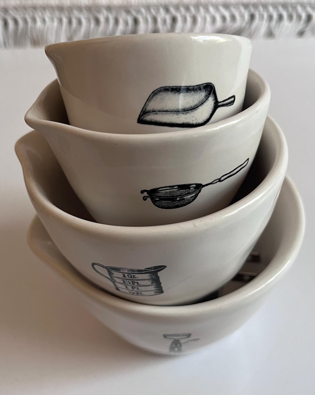 Rae Dunn Measuring Cup