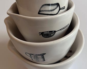 Rae Dunn Measuring Cups Set – 1 Cup, 1/2, 1/3, 1/4 – Artisan Collection