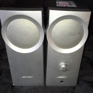 Bose companion 2 set of 2 computer speakers gray black no power cable