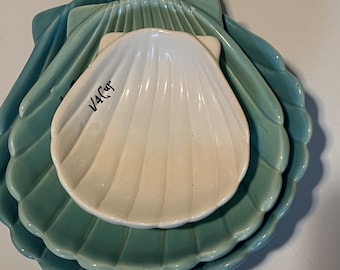 Vintage Set of 3 Ceramic Shell Shaped Dishes – Turquoise & White Glaze – Retro Coastal Decor