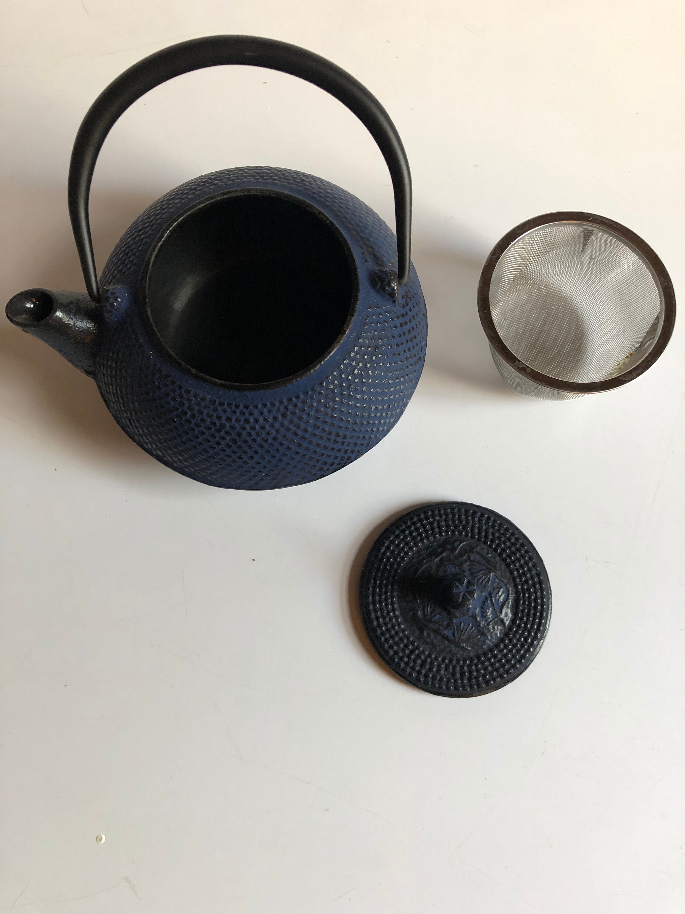 Japanese Tetsubin Cast Iron Teapot, 40oz (1200ml) Enamel-Coated Stovetop Kettle With Stainless Steel Infuser & Heat-Resistant Handle, Traditional Iron Pot For Tea Ceremony (blue And Gold - View #4