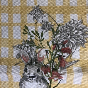 Set of 4 Easter bunny yellow gingham 17x17 cotton napkins