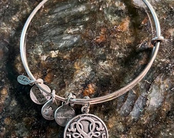 Alex and Ani sacred dove symbol bangle 2012 silver expandable spiritual peace charm bracelet