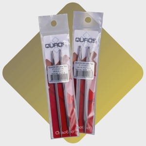 May include: Two packs of Quads stainless steel lace tips, each 13 cm long. One pack contains size 4 mm tips, and the other contains size 7 mm tips. The clear plastic packaging displays the Quads logo, product details, and barcodes for each item.