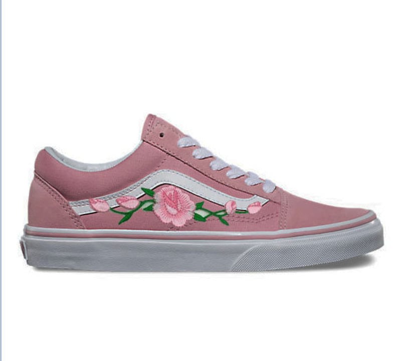 Rose Knospen individuell bestickt Vans Old Skool rosa Skateschuh (neu) jetzt Trend Rose Knospen individuell bestickt Vans Old Skool rosa Skateschuh (neu) jetzt Trend