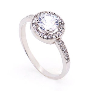 Sterling Silver Ladies Cubic Zirconia 10mm Centre White CZ Cluster Halo Spade Shoulders Dress Ring Box