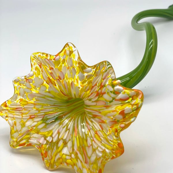 Hand Sculpted Glass: Glass Flowers - Daffodil Yellow Color