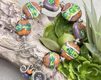 SHAMROCKS & HEATHER, handmade, artisan lampwork and sterling silver bracelet