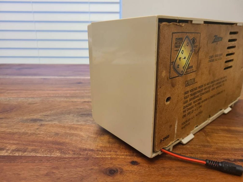 1960s Vintage Zenith Tube Radio Bluetooth Speaker