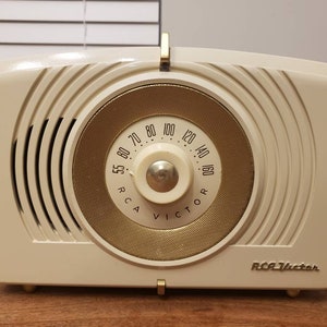 Bluetooth Speaker Vintage 1950s RCA Conversion