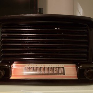 Altavoz Bluetooth Vintage 1950s GE Conversión de radio