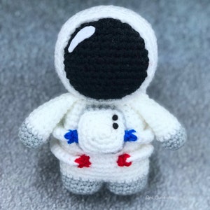 Crochet Pattern - Apollo the Astronaut, Amigurumi Astronaut