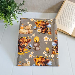 Book cover Buzzing Page Delights | Book bag | Booksleeve | Book cover | Book bag | Cover for Journal Planner