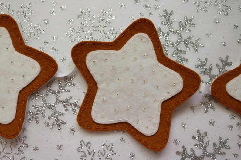 Gingerbread cookie garland Christmas cookie decor Cookie cutter garland Star banner Christmas cookie bunting Christmas cookie garland