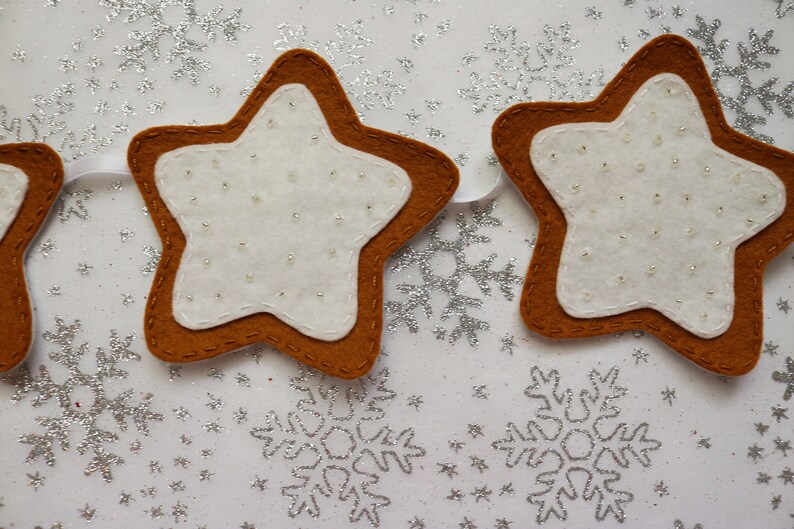 Gingerbread cookie garland Christmas cookie decor Cookie cutter garland Star banner Christmas cookie bunting Christmas cookie garland