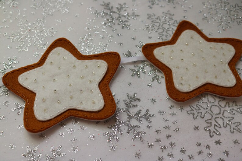 Gingerbread cookie garland Christmas cookie decor Cookie cutter garland Star banner Christmas cookie bunting Christmas cookie garland