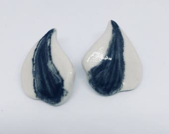 Black & White Parsley Vintage Earrings