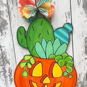 Halloween Door Hanger, Jack-O-Lantern Porch Sign, Halloween Pumpkin Door Decor, Fall Door Hanger, Halloween Porch Decor, Pumpkin Door Hanger