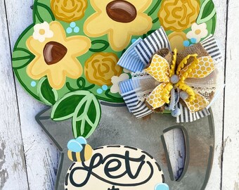 Bee Door Hanger, Spring Welcome Wreath, Hand-Painted Wooden Sign
