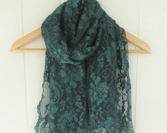 Envoltura de bufanda de flores de encaje/chal de encaje verde espectra/bufanda de encaje de estilo vintage/bufanda boho/regalo de dama de honor